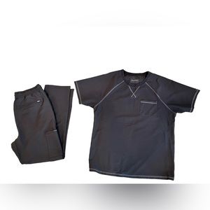 Jaanuu Men’s Scrub Set, Black. Large